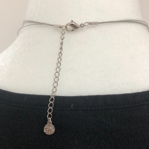 Silver tone necklace with  stone - Picture 2 of 2